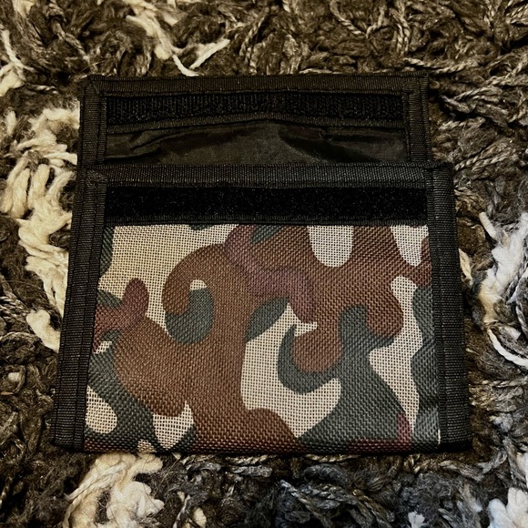 Camo Wallet Mens Camouflage Velcro Black Zipper Tri Fold - Picture 7 of 8